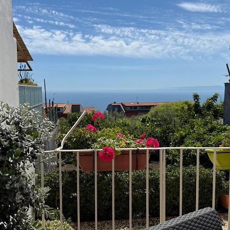 Mosa House Villa Aci Castello Luaran gambar